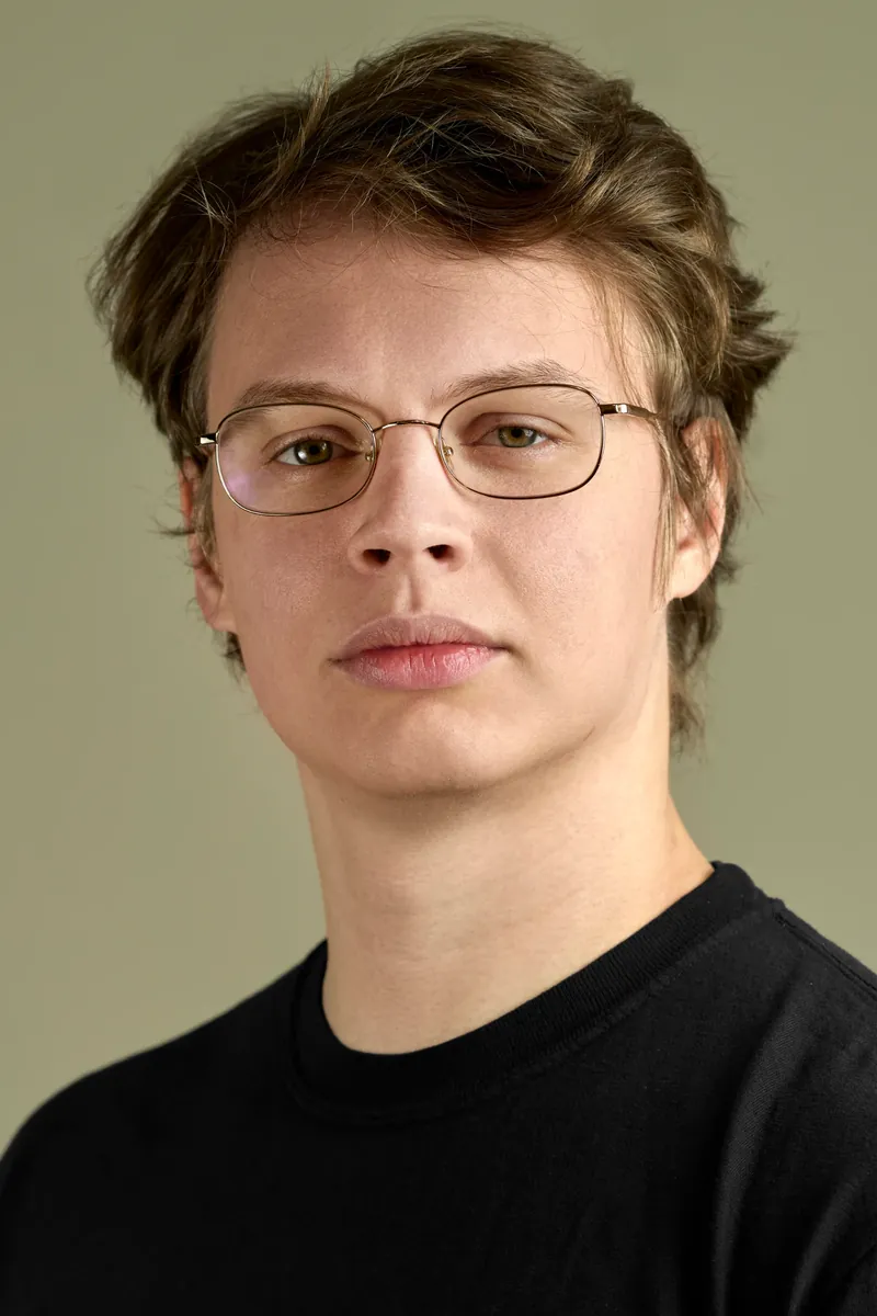 LinkedIn headshot Toronto