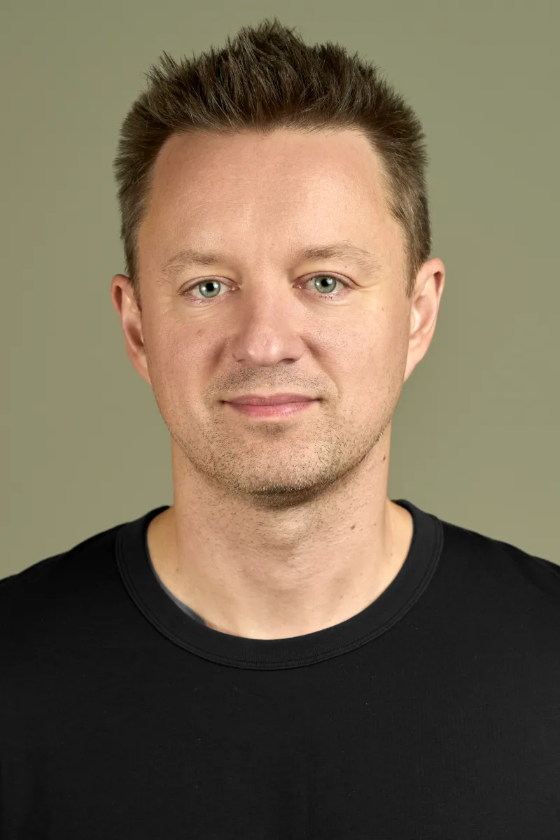 LinkedIn headshot Toronto